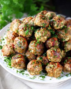 Plate of juicy turkey meatballs for Turkey Meatball Meal Prep.
